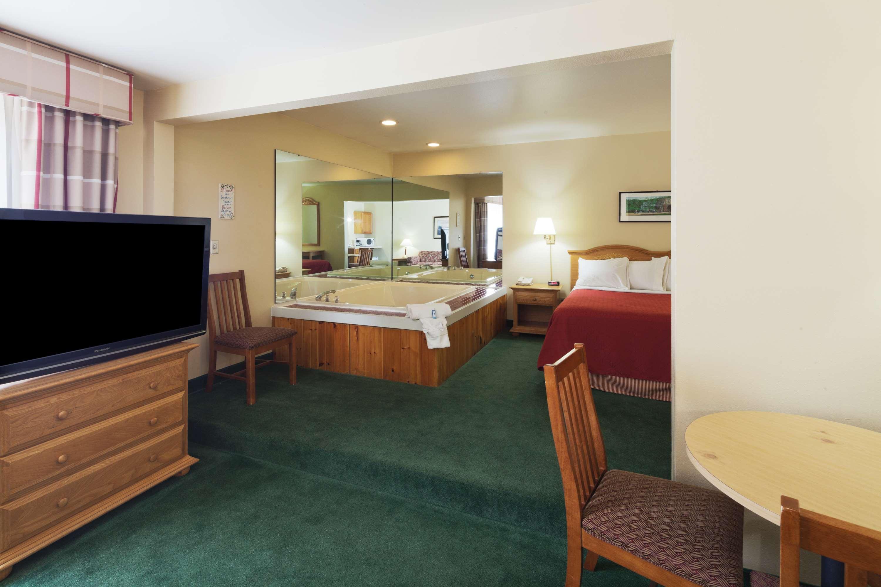 Country Inn & Suites By Radisson, Sparta, Wi Ngoại thất bức ảnh
