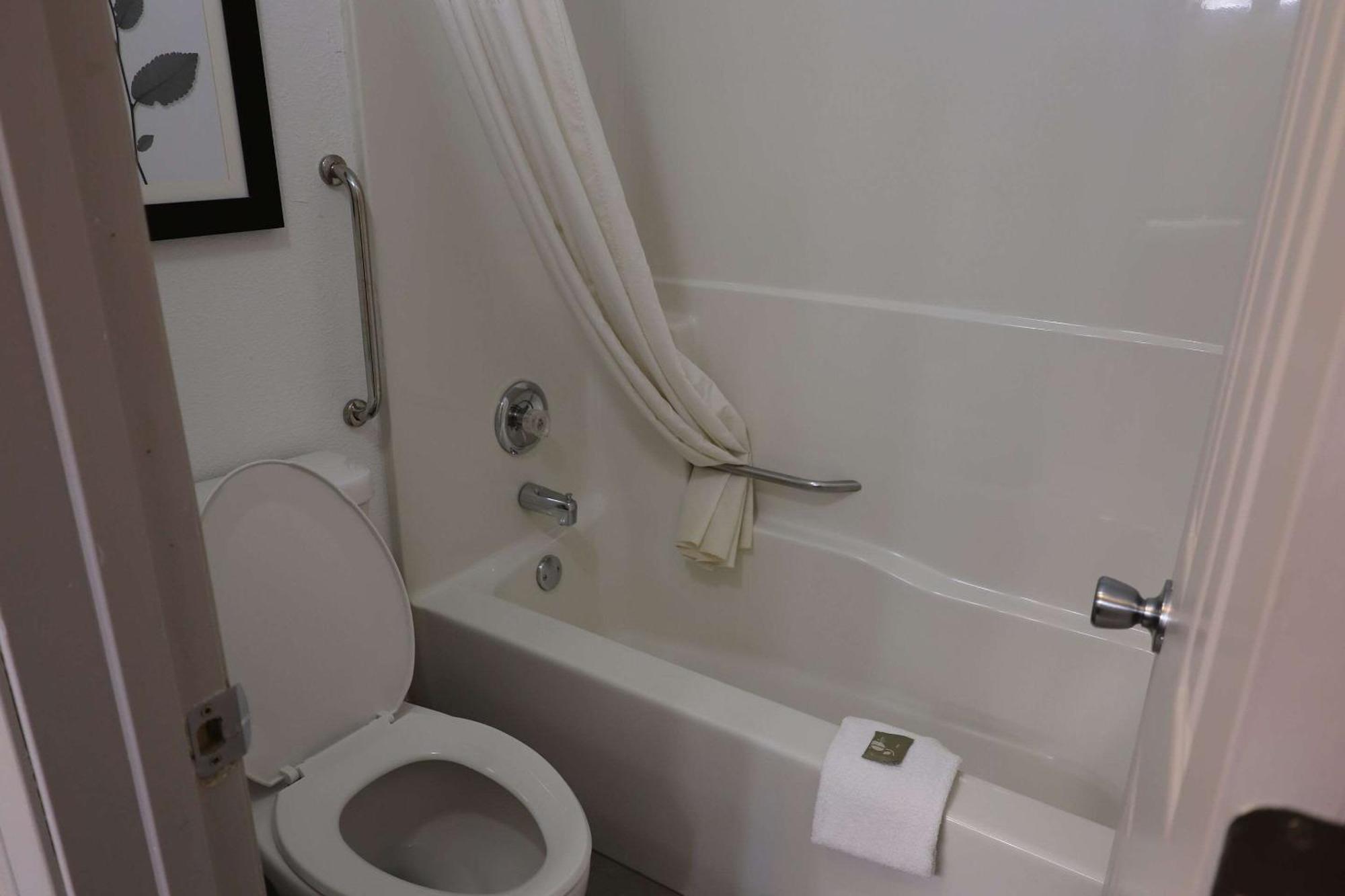 Country Inn & Suites By Radisson, Sparta, Wi Ngoại thất bức ảnh